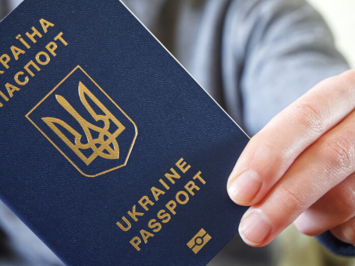 новий закордонний паспорт