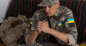 Мобілізація за кордоном: військовий облік чоловіків, чи повертатимуть в Україну