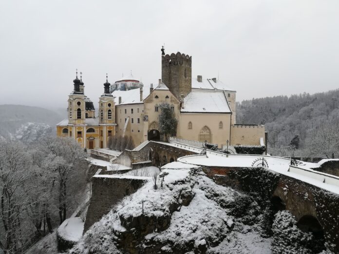 Замки Чехії Vranov nad Dyjí