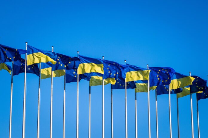 Прапори ЄС України